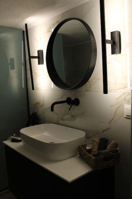 K&m 40 Ekklision A' Apartment *
